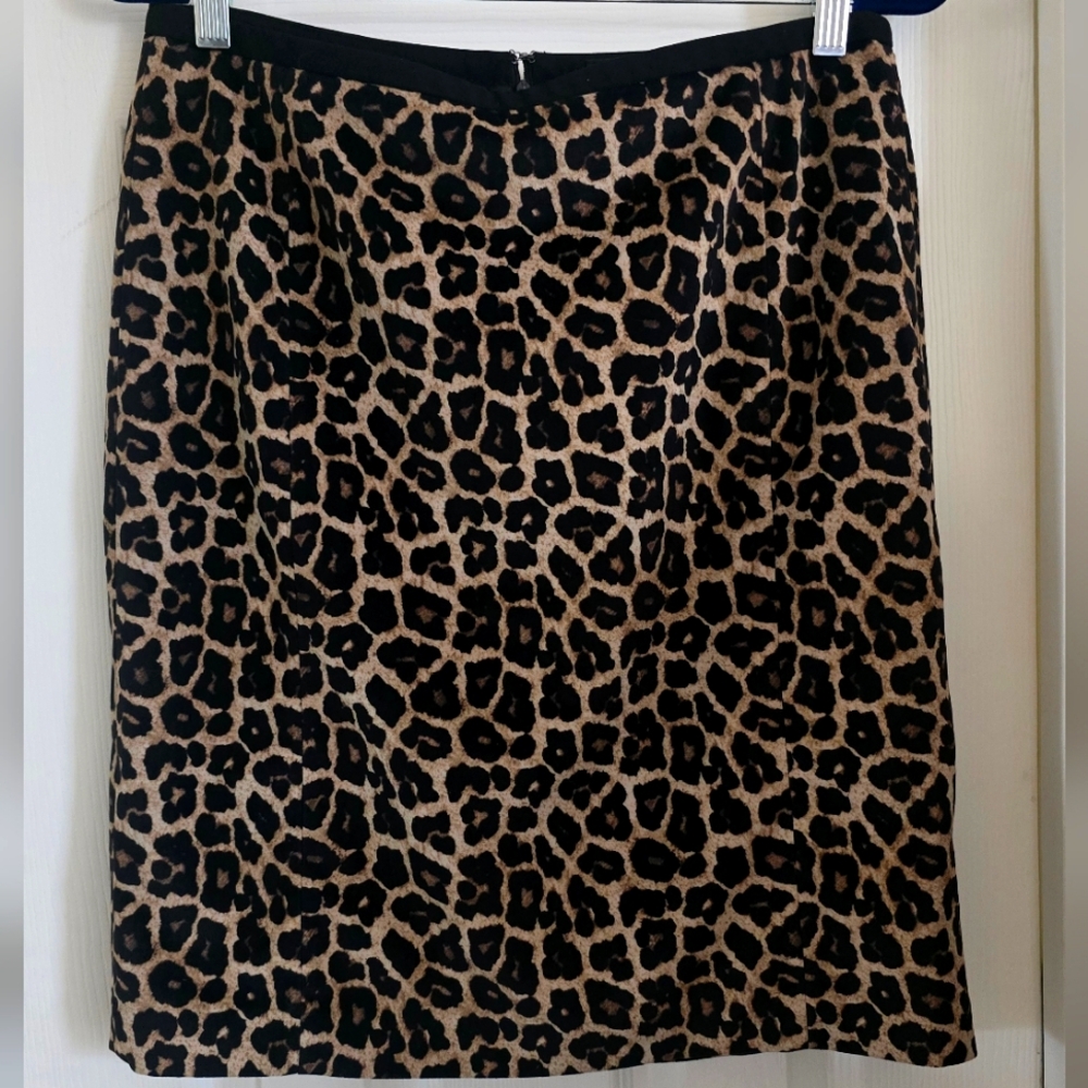 Liz Claiborne Petite Leopard Pencil Skirt.l